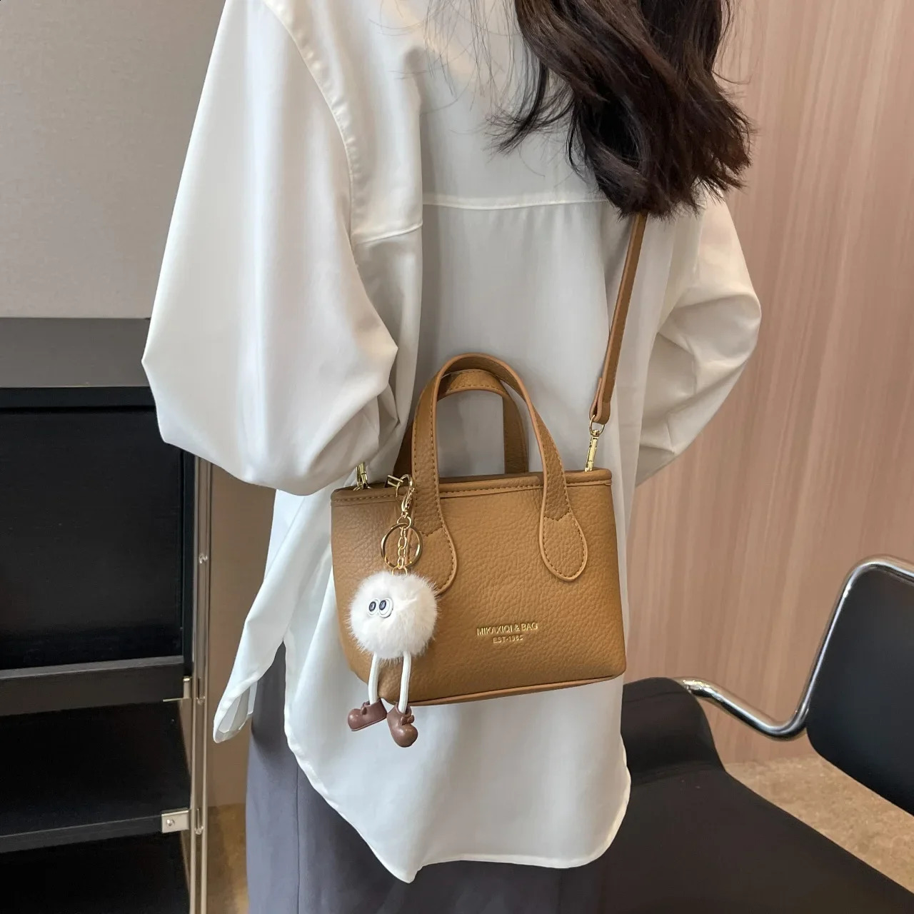 Simple Fashion Bag Womens SpringSummer Single Shoulder Horizontal Casual Handheld 240919
