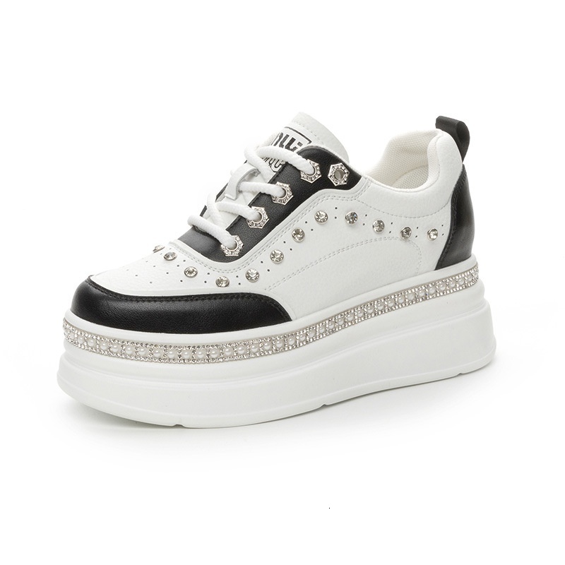 Height increasing genuine leather surface, super thick sole, dad 2024 autumn new breathable sponge cake white shoes, women's ins trend