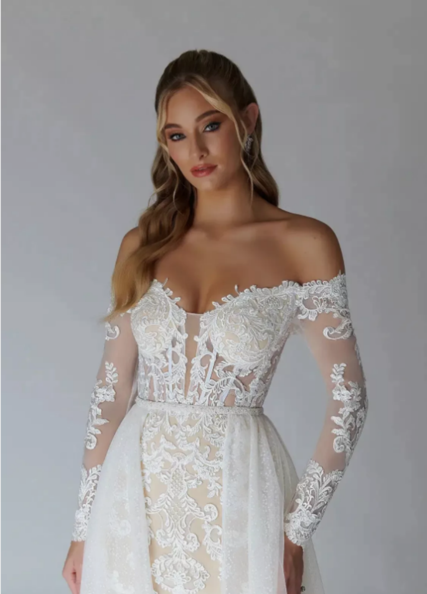 Classic Mermaid Bridal Dresses Off Shoulder Long Sleeves Wedding Dress Lace Appliques Detachable Train Bridal Gown Custom Made