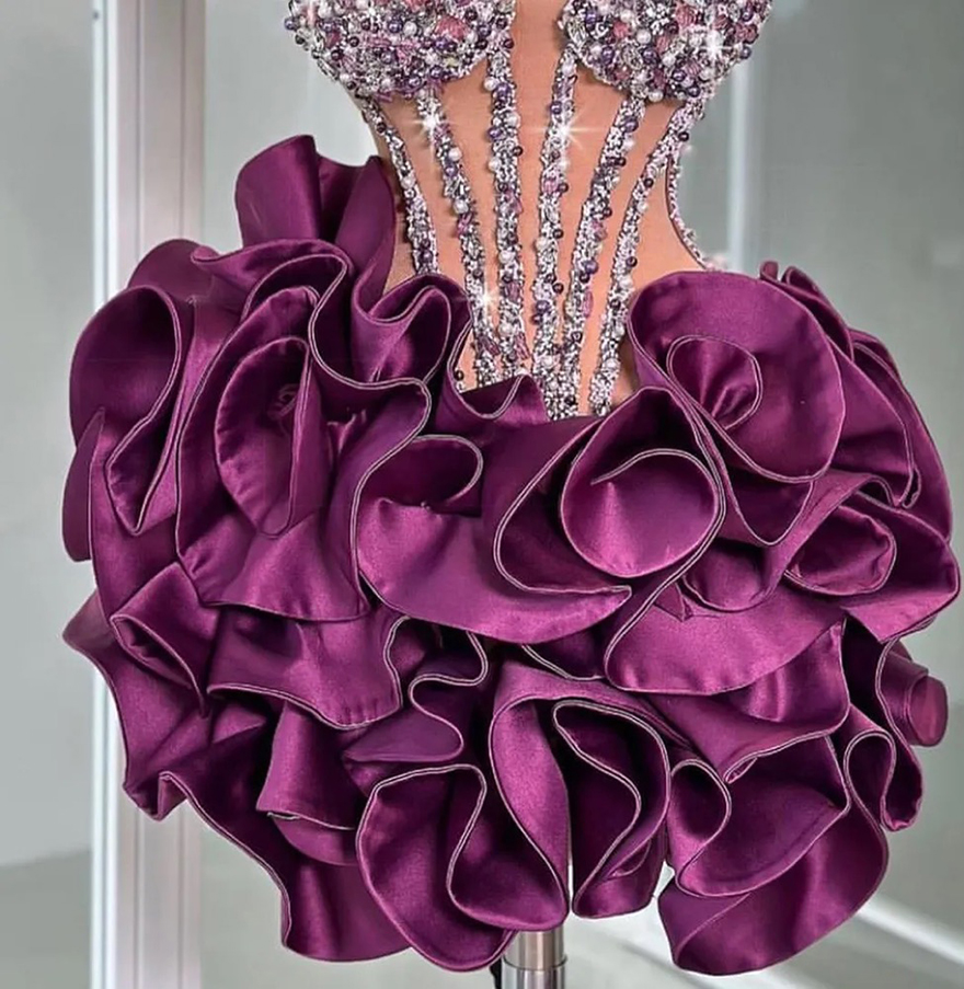 2024 Burgundy Ball Gown Graduation Dress Spaghetti Satin Tiers Beaded Short Mini Homecoming Party Formal Cocktail Prom Bridesmaid Gowns Dresses