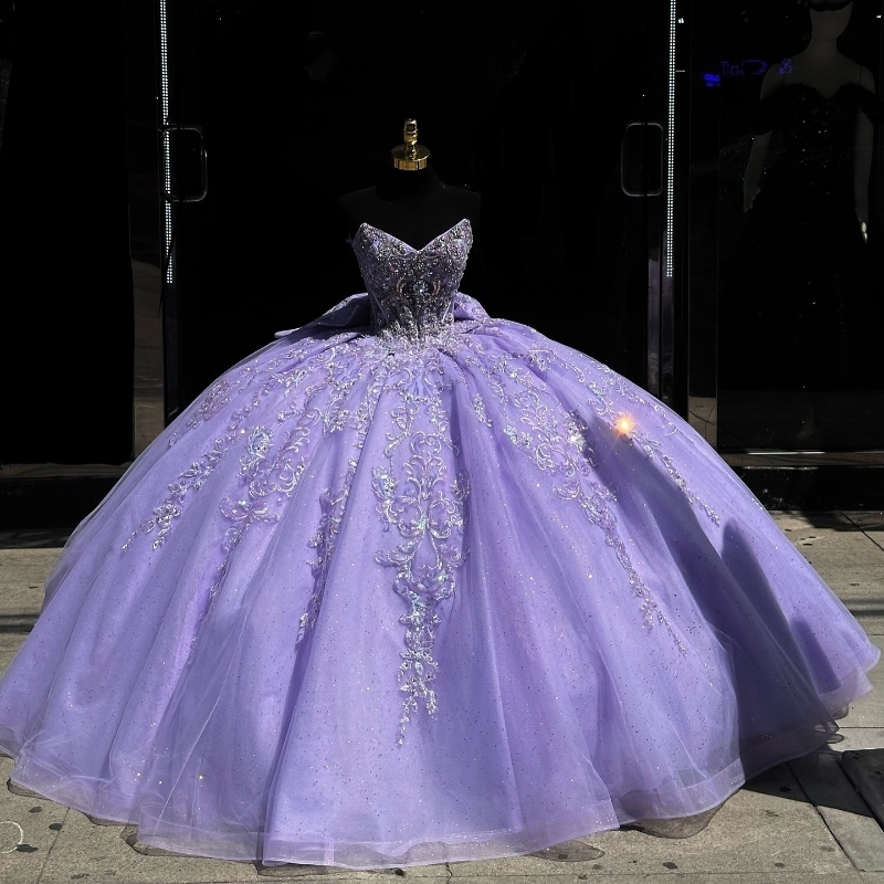Lavender Off The Shoulder Quinceanera Dresses Ball Gown Appliques Lace Beads Crystal Bow Tull Sweet 16 Dress Vestidos 15 De Anos