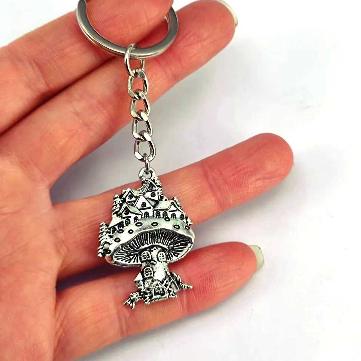 ature and wildlife novelty fun insects and bugs Snail gastropods and mushroom keychains for giftX240919