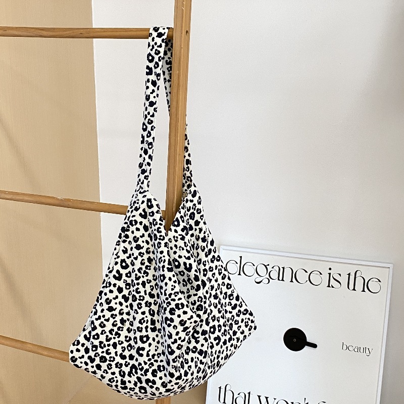 2025NEW Trendy Fresh trend ral fashion Canvas Leopard Print Corduroy Versatile Shopping for Shoulder Bag Women