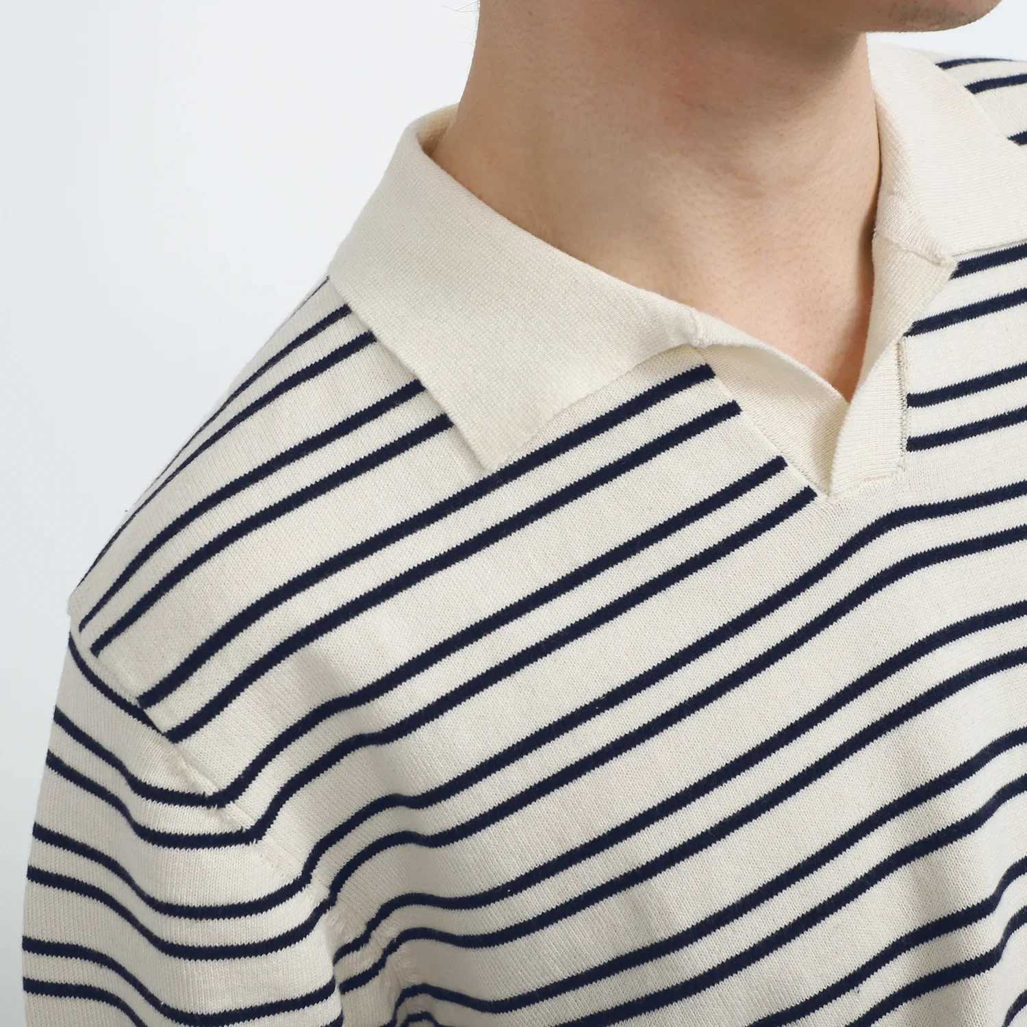2022 Summer New V-neck Ice Silk Striped Polo Shirt For Men Short Sleeves Trendy Versatile Simple Fashionable Lapel T-shirtX240920