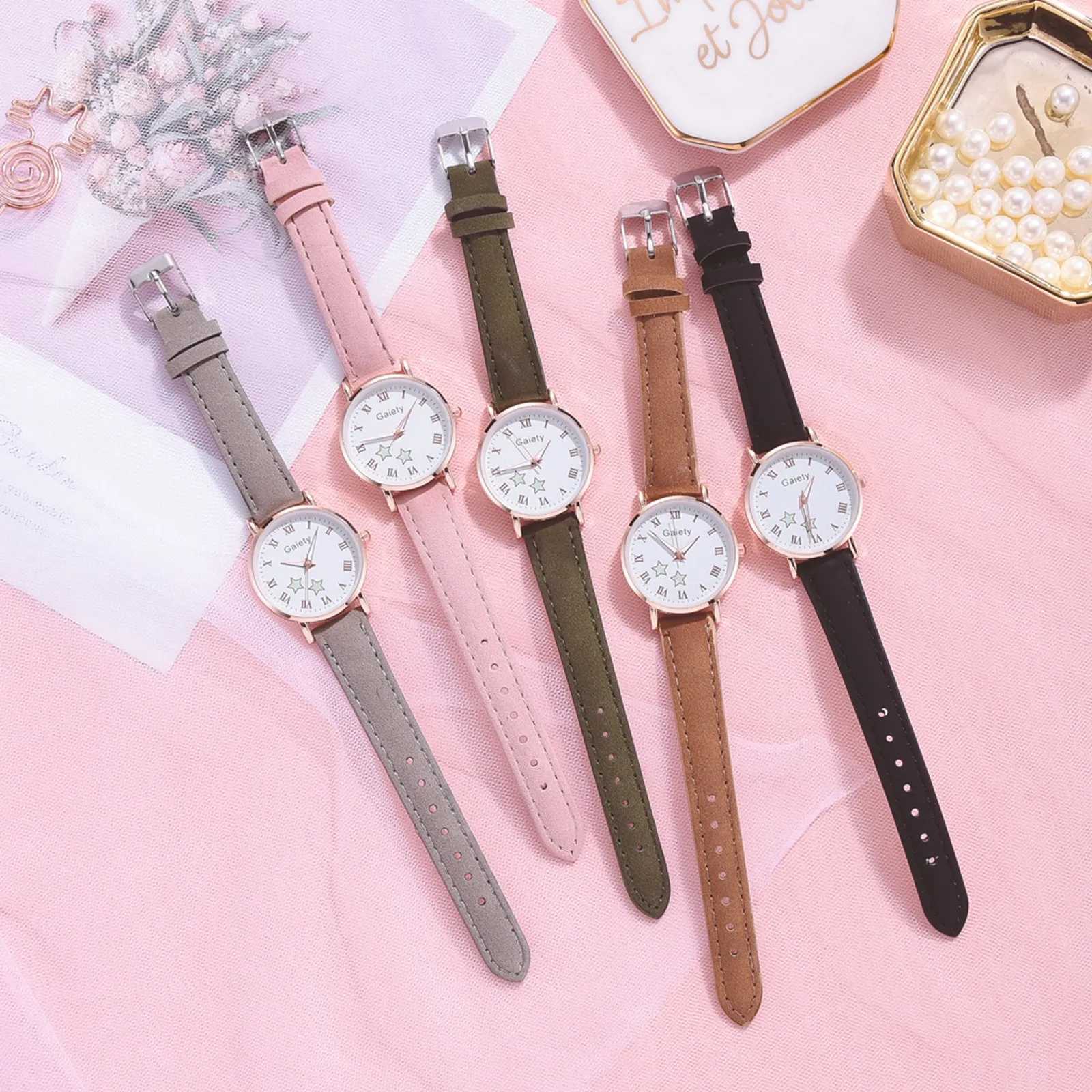 Star Printed Small Dial Quartz Watch Temperament Ladies Suede Belt Watch Waterproof Luminous Quartz Watch Reloj Para MujerX240920