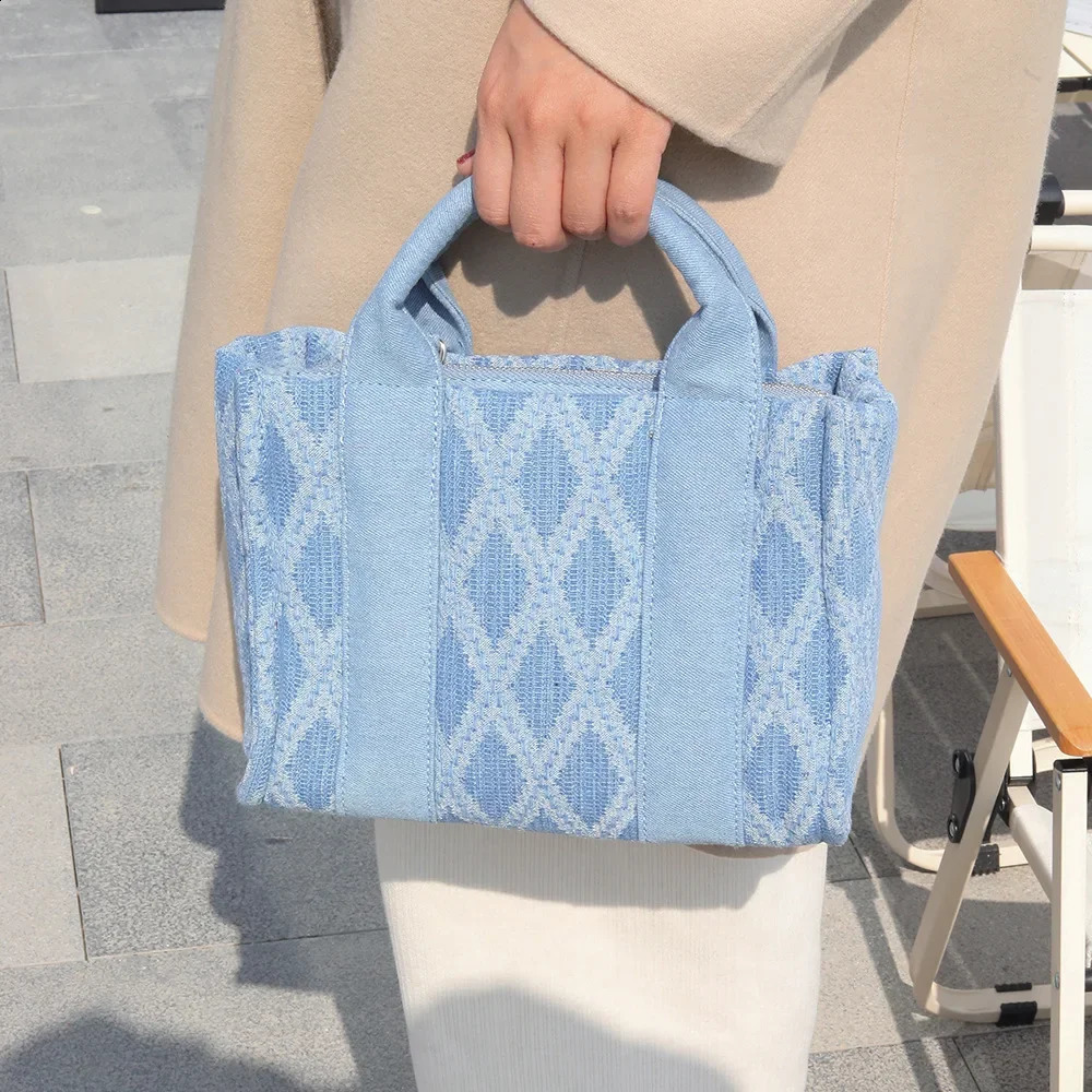 Womens denim cloth bag Korean trend canvas casual version zipper handbag jeans shoulder fashionable plain weave cross 240919