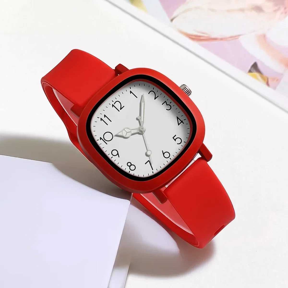 Fashion Women Watch Silicone Quartz Wristwatches for Women Clock Gift Candy Color Sport Ladies Watches Reloj MujerX240920