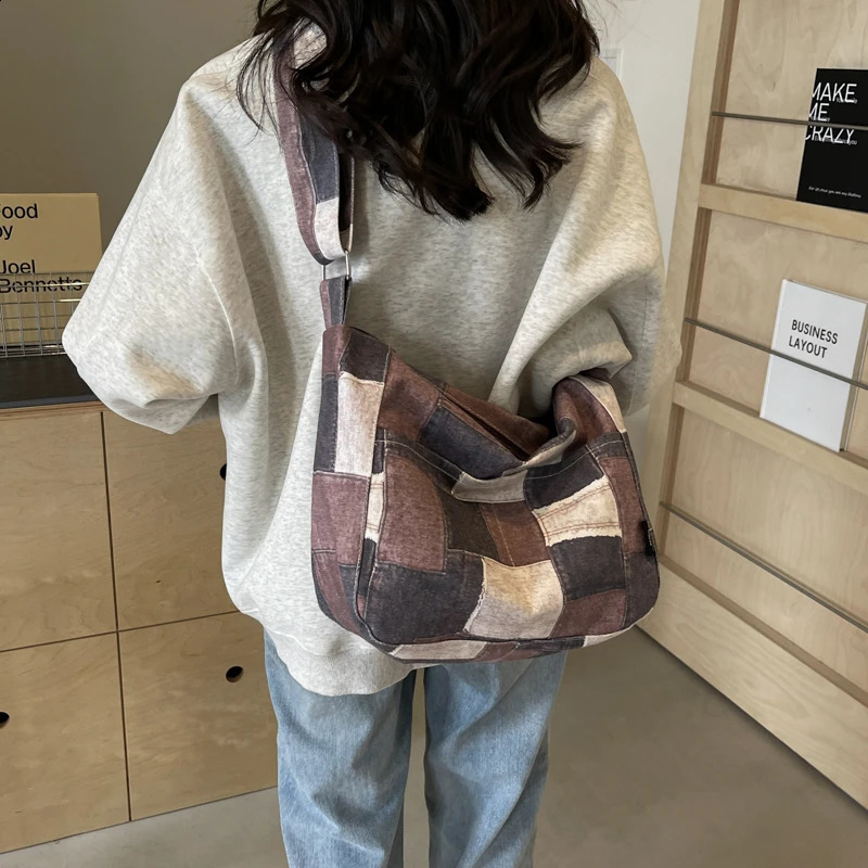 selling casual canvas denim patch work womens cross body bag fashionable large capacity handbag 240919