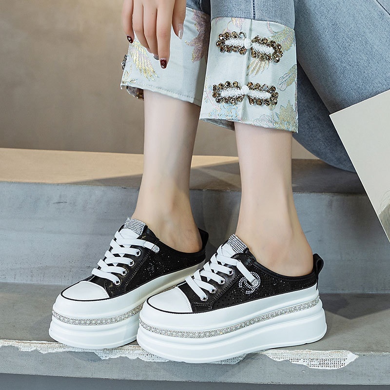 Thick white shoes women in the summer of 2024, new mesh breathable cool casual wear, thick soled toe cap half slippers for outerwear