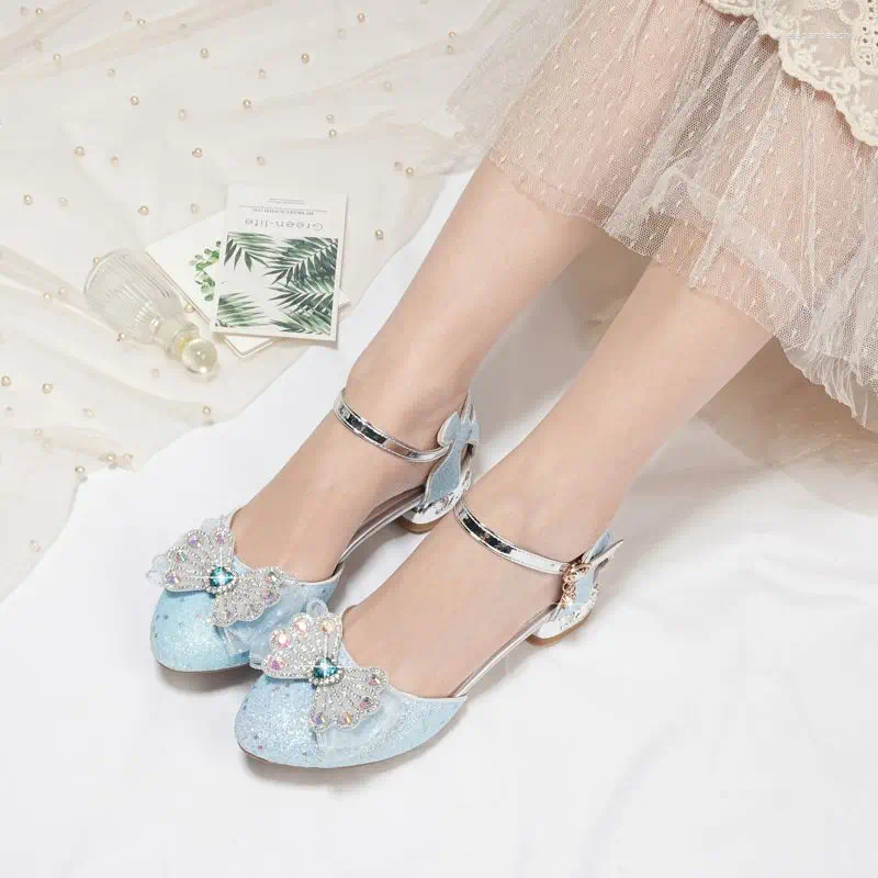 2025 S Fashion Designer Sandals ORCHALISA Princess Girls Round Toe Bowknot Rhie Butterfly Buckle Strap Small Size Sweet Women Shoes