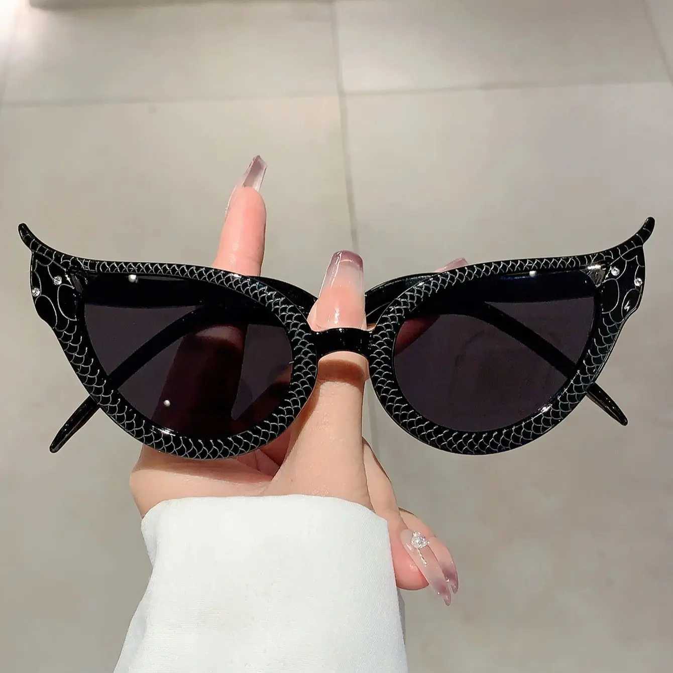 KAMMPT New Cat Eye Sunglasses Fashion Vintage Snake Shaped Frame Multicolor for Women Stylish Trendy Brand Design Shade EyewearX240920