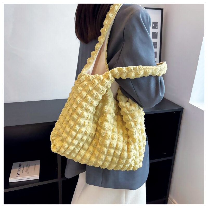 Women Fashion Quilted Shoulder Trendy 2023 Bubble Fabric Cloud Korea girls Tote Cos Bag