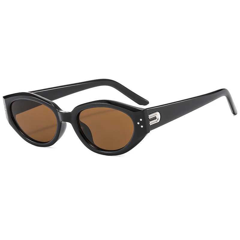 New Y2K Small Square Sunglasses Women Cat Eye Brand Sunglasses Fashion Trendy Ourdoor Goggles Men Punk Sports Sun GlassesX240920