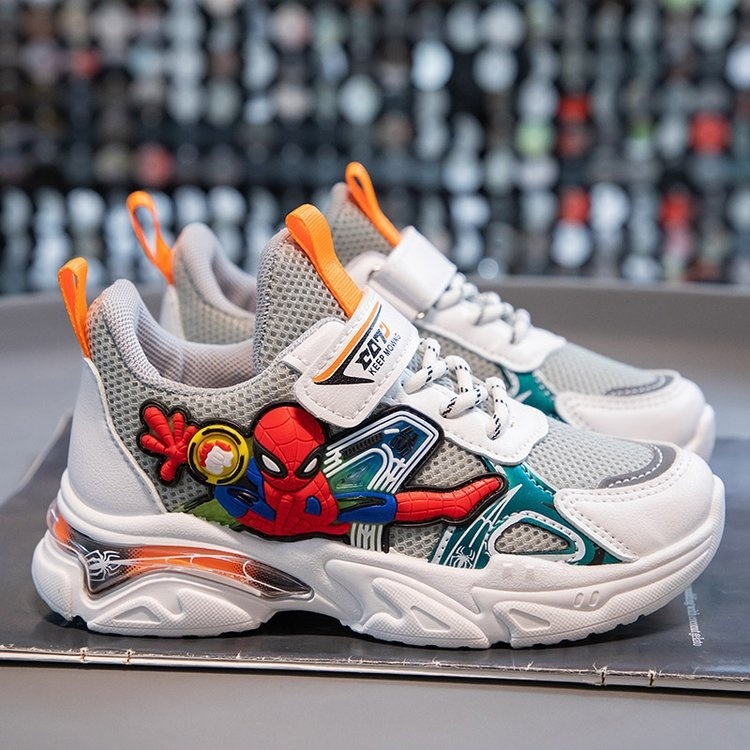 Boys' shoes 2023 spring mesh sports boys' Spider Man dad shoes, big children's running through