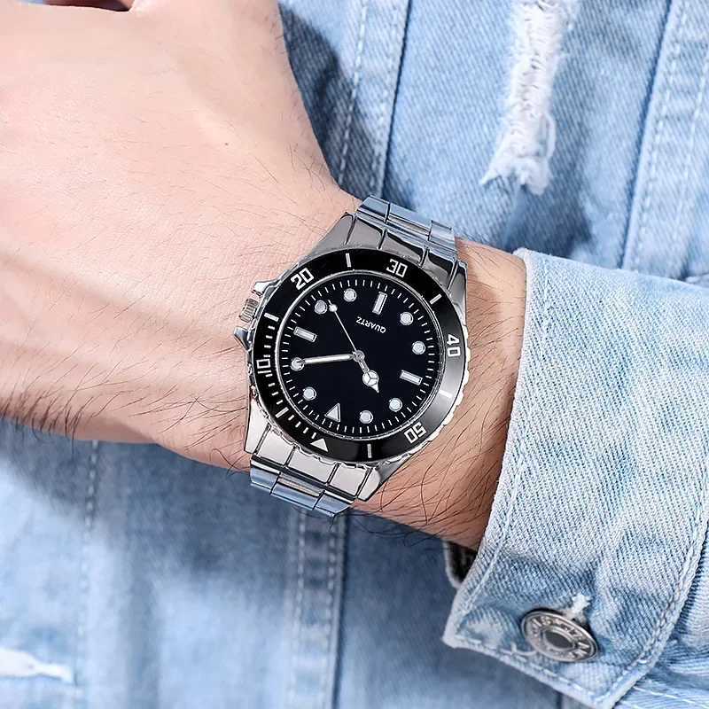 New 43mm Case Men Watch Stainless Steel Reloj Hombre Fashion Analog Quartz Mens Watches Casual Male Clock Drop ShippingX240920