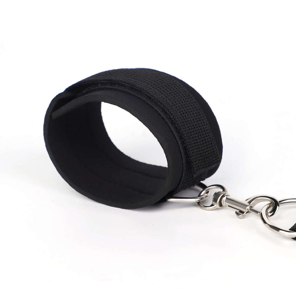 Cross border hot selling SM props portable hanging Carmen sex handcuffs SM bundling training alternative adult products