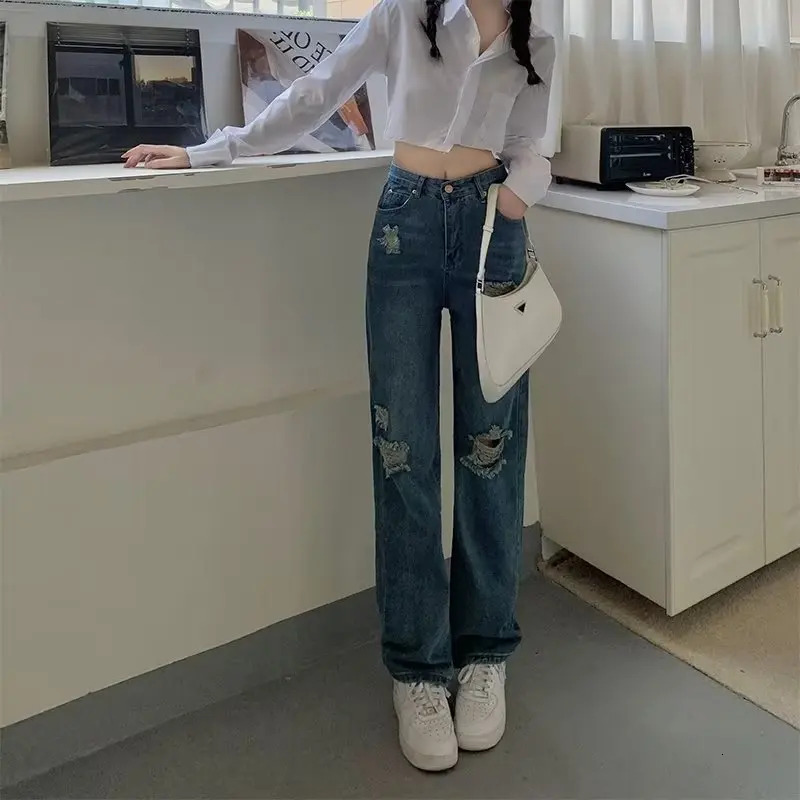 2026 High waisted Straight leg Ripped Jeans Women s Autumn New Loose fit Draped Wide leg Dragging Pants Wholesale