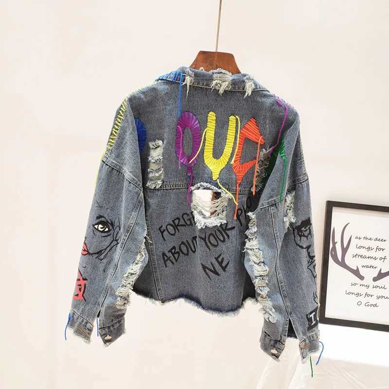2024 Spring Autumn New Women Street Fashion Graffiti Denim Jacket Female Personality Short Raw Cut Rivet Jacket Fringe Jean CoatX240920