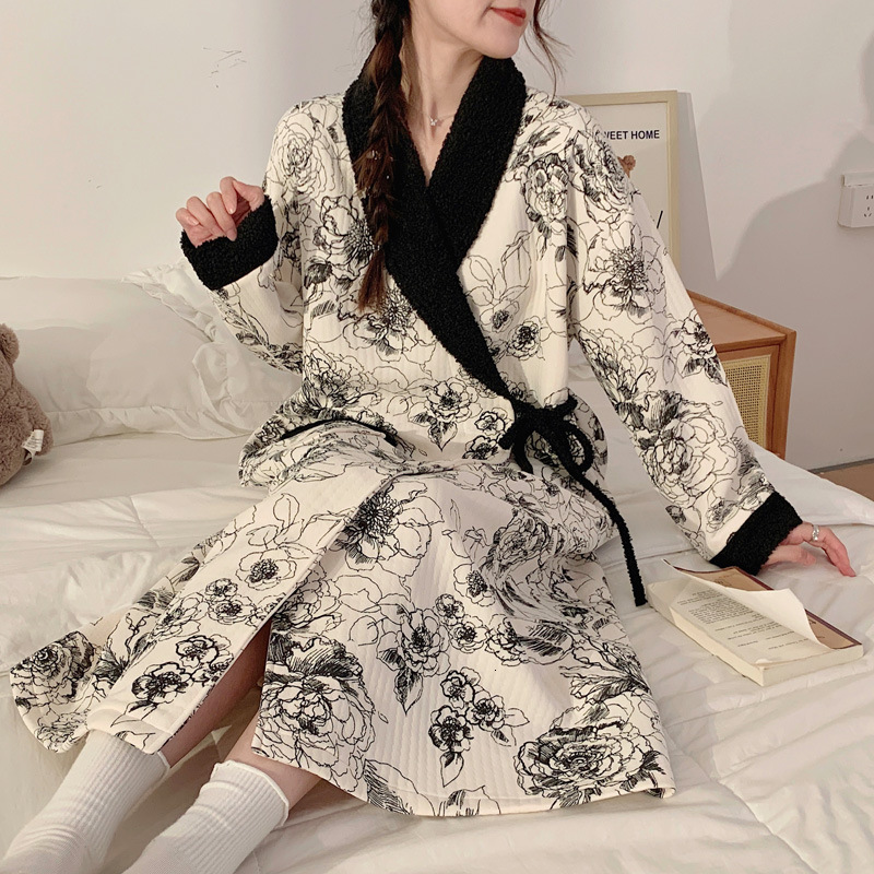 New Pregnant Women's Breastfeeding Sleeping Winter Air Cotton Moonlight Clothing Spring and Autumn Postpartum Long sleeved Maternal Feeding Skirt