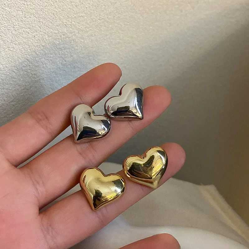 LATS Gold Smooth Surface Love Heart shaped Stud Earrings for Women Minimalist Fashion Girls Wedding Bridal Jewelry W240919