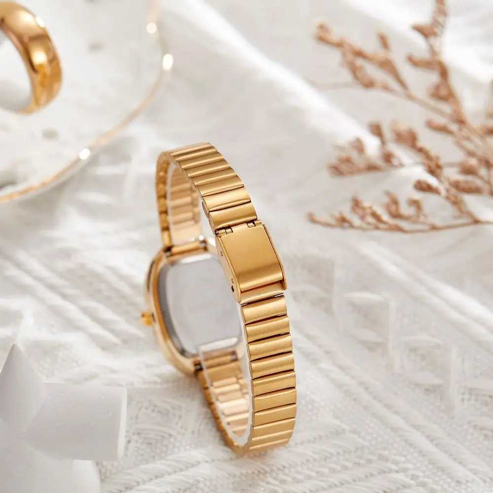 Women Quartz Watch Luxury Oval Shaped Fashion Mini Case Small Roman Numeral Dial Female Full Metal Band Watches Niche WristwatchX240920