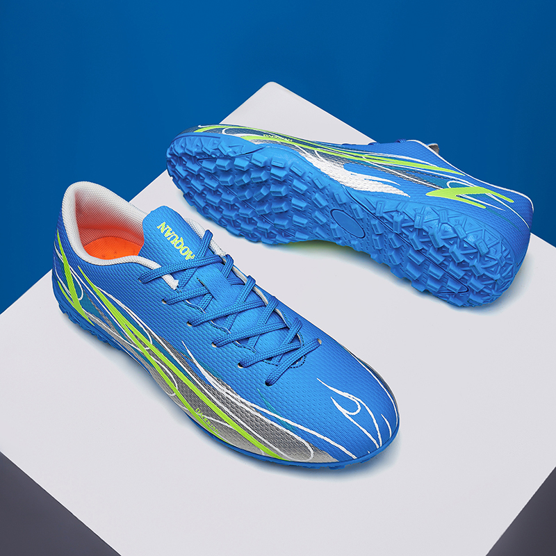 Stylish Comfortable Men's Training Soccer Shoes Antiskid Boys Kids Sneakers Outdoor Lawn Youth Student Running Shoes 2024 New