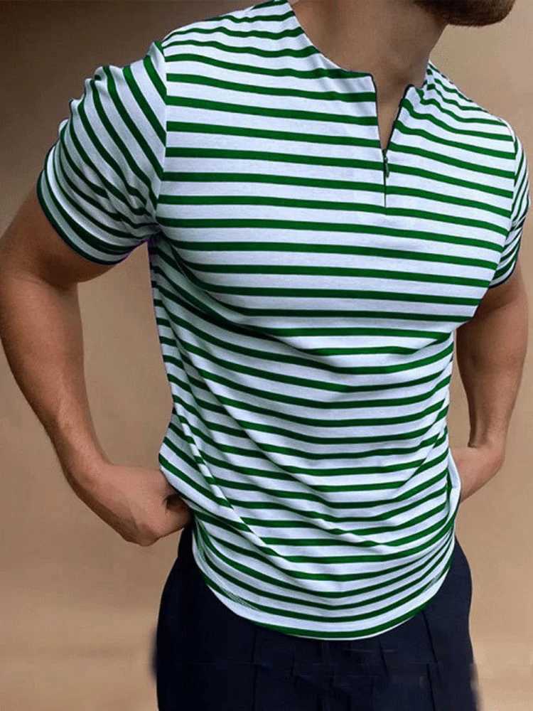 2024 New Fashion Round Neck Zipper Shirts Tee Men Streetwear Office Mens Striped T-shirts Summer Short Sleeve Slim Pullover TopsX240920