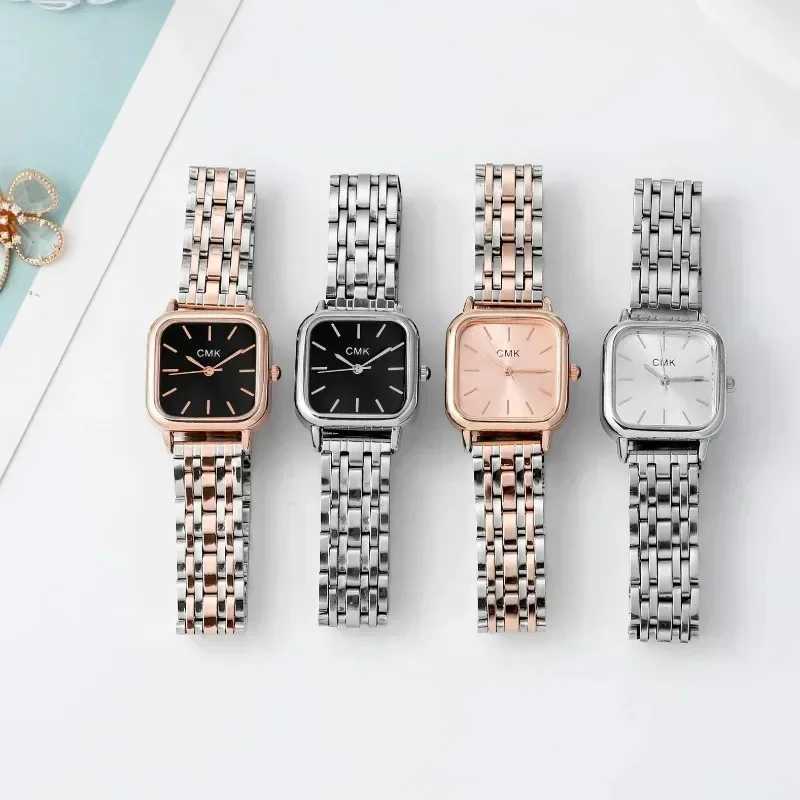 Fashion Minimalist Temperament Watches Stainless Steel Bracelet Watch Women Small Square Quartz Wristwatch Relojes Para MujerX240920