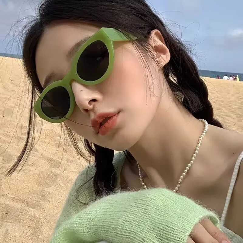 Cute Sexy Retro Cat Eye Sunglasses Woman Small Frame Black Gradient Ladies Sun Glasses Vintage Brand Designer Oculos De SolX240920