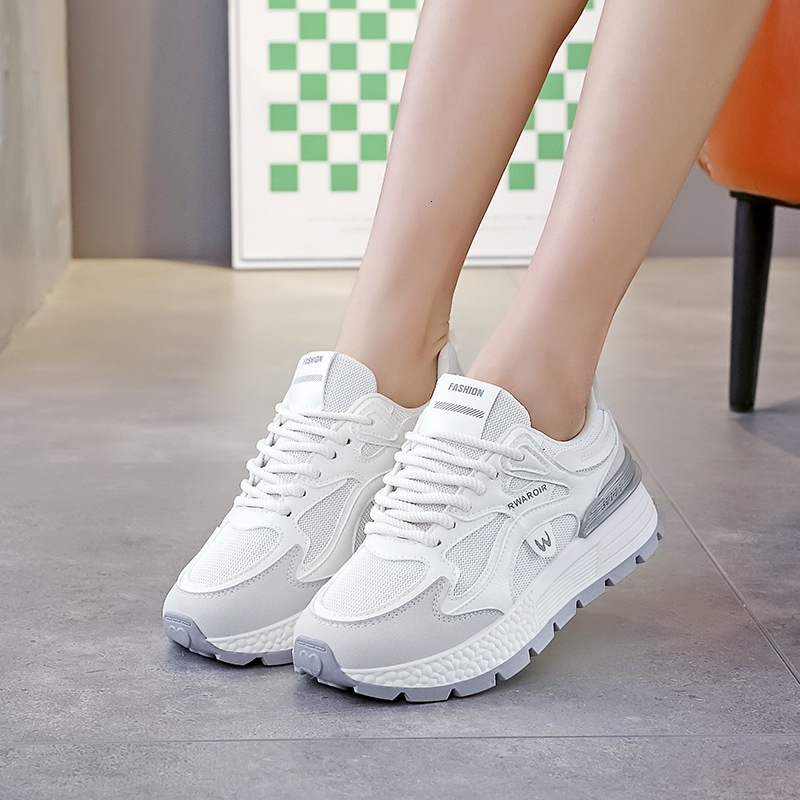 Showy Feet Little Dad for Women 2024 Spring New Explosive Street Increase Versatile Casual Sports Forrest Gump Shoes AD8802-1