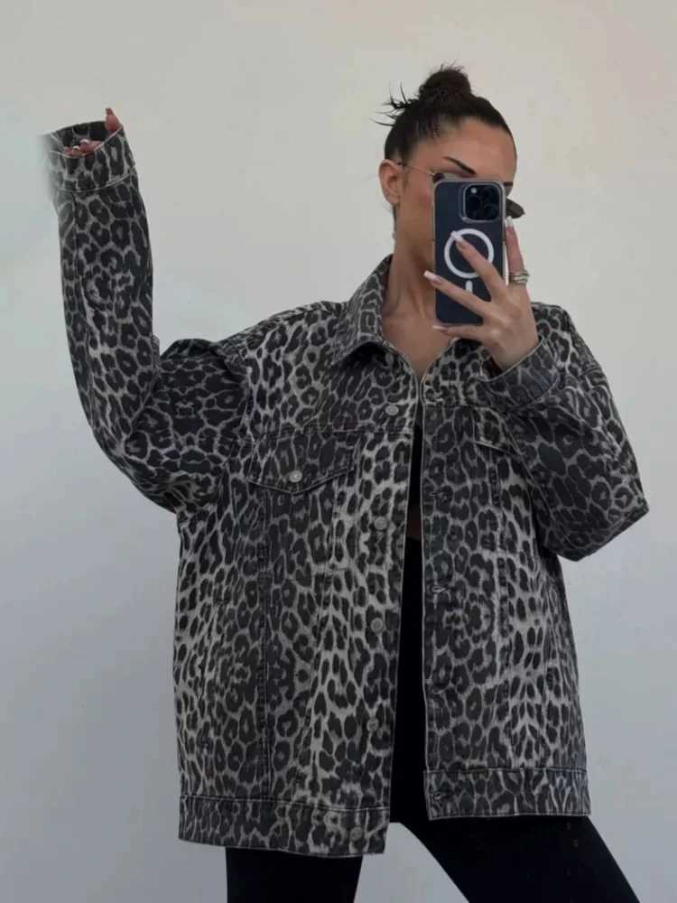 Casual Leopard Print Womens Denim Jacket Long Sleeve Demi-season Jacket for Women Oversize Pocket Womens Autumn Coat OutwearX240920