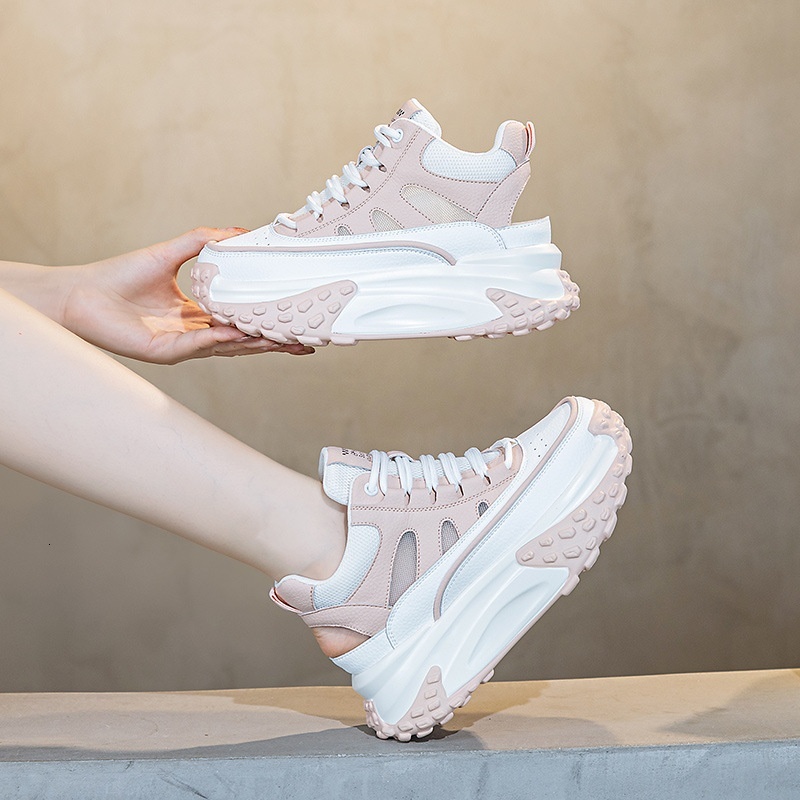 High top inner height increasing white for women 2024 new summer sports and leisure hollow breathable thick soled travel cool women's shoes