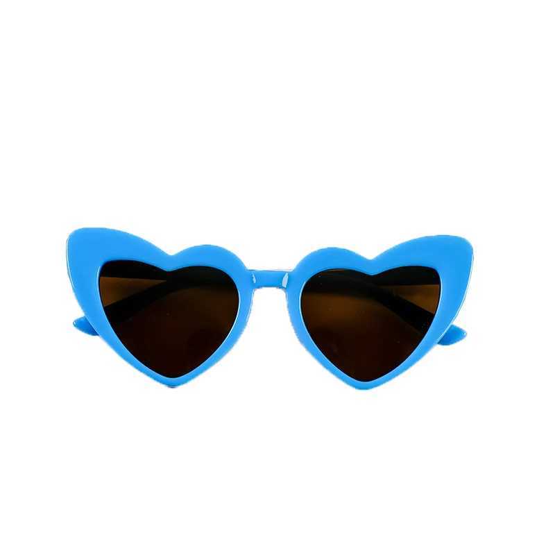 Brand Designer Vintage Sunglass Fashion Love Heart Sunglasses Women Cute Sexy retro Cat Eye Vintage UV400 Sunglasses Hot TrendyX240920