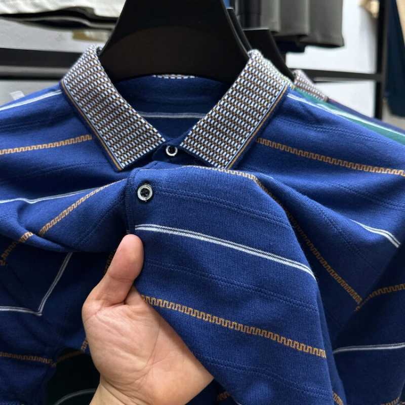 2024 Mens New Summer Striped Short Sleeved POLO Shirt Fashionable and Casual Short Sleeved T-shirtX240920