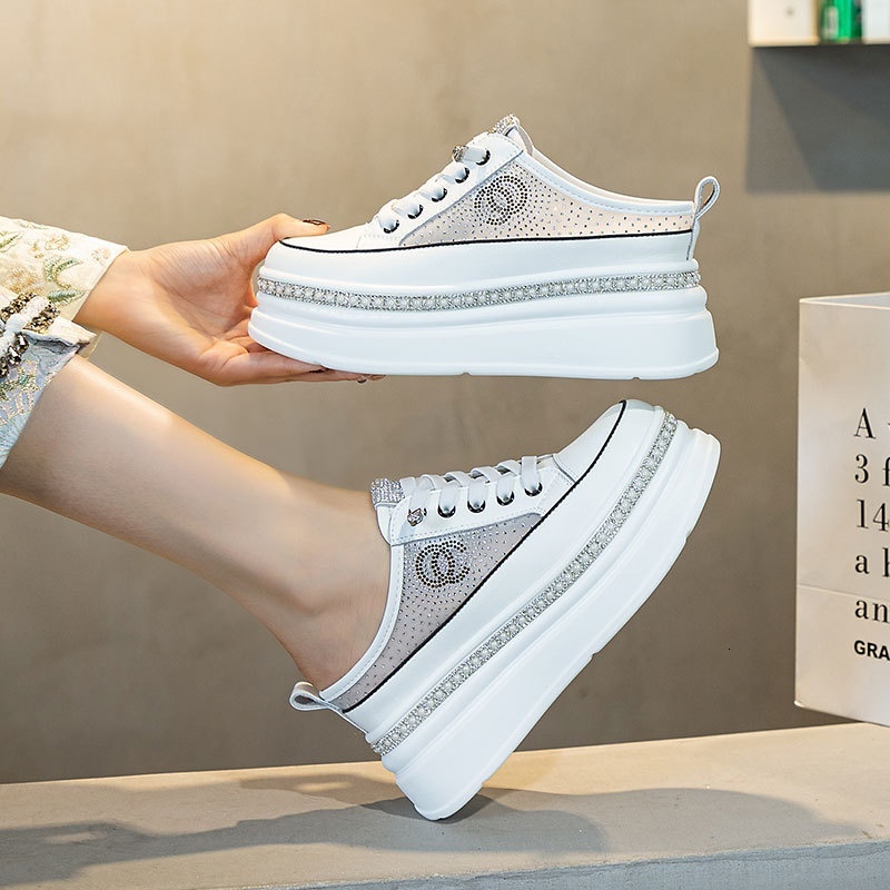 Thick white shoes women in the summer of 2024, new mesh breathable cool casual wear, thick soled toe cap half slippers for outerwear