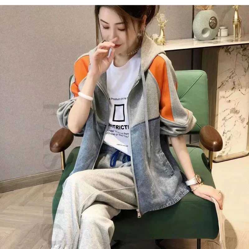 Fashion Denim Jacket Womens Korean Casual New Hooded Sweatshirt Denim Jacket Spring and Autumn Patch Patchwork Jacket 2024 CoatX240920