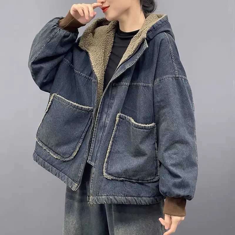 2024 Winter Fashion Casual Denim Jacket Women Warm Vintage Ladies Hooded Thick Granular fleece jeans Coat Loose Outerwear R572X240920