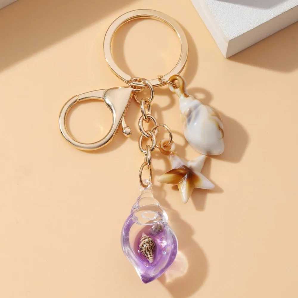 Cute Luminous Conch Keychain Backpack Decor Glow-in-the-dark Sea Beach Pendants Charms Bohemian Style Starfish Shell KeyringX240919