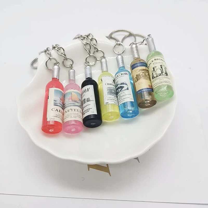 Resin Beer Wine Bottle Keychains Assorted Color for Women Men Car Bag Hanging Keychain Keyring Pendant Wedding Party GiftX240919