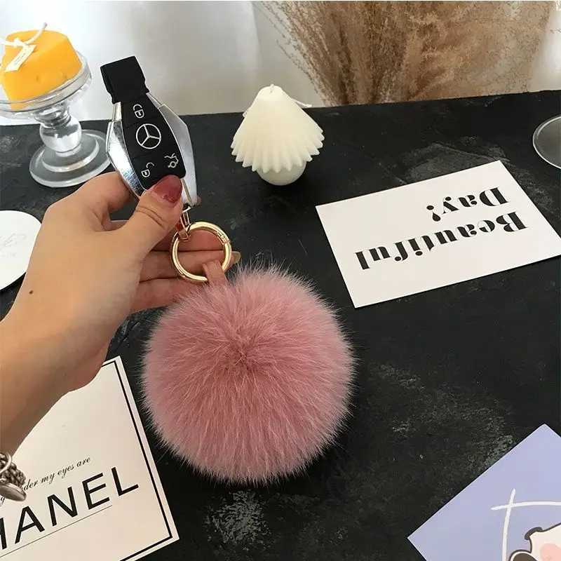2024 Fluffy Real Fox Fur Ball Poms Keychain For Women Luxury Pompom Keyring Accessories Bag Decoration Emo Trinket Jewelry GiftsX240919