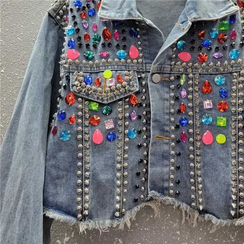 Chic Rainbow Color Diamonds Beaded Denim Jacket Ripped Rivets Sequined Jeans Bomber Jacket Crystal Rhinestones Cowboy CardiganX240920