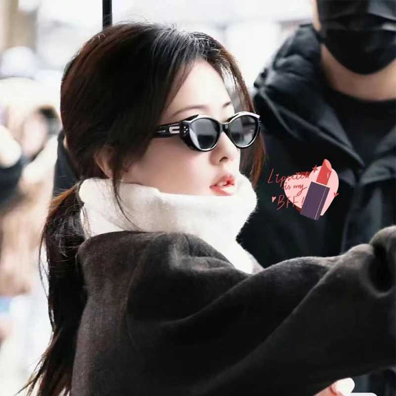 New Y2K Small Square Sunglasses Women Cat Eye Brand Sunglasses Fashion Trendy Ourdoor Goggles Men Punk Sports Sun GlassesX240920