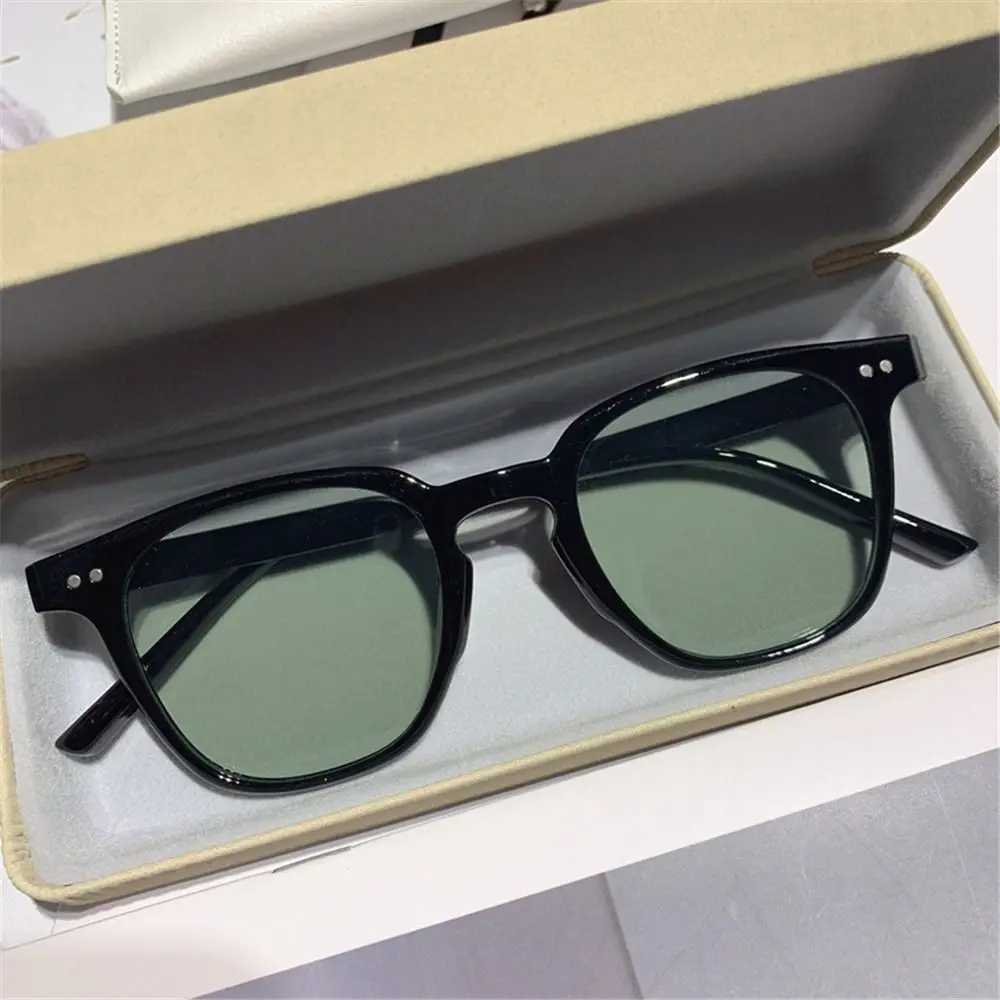 Retro Square Sunglasses Women Men Full Small Frame Sun Glasses Female Korea Ins Trend Designer Shades Outdoor Ladies EyewearX240920