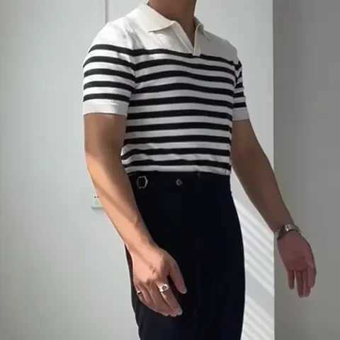 Korean Style Short Sleeve Striped V-neck Knit T-shirt Summer Trendy Casual Slims Mens Polo Shirt Breathable Color BlockX240920