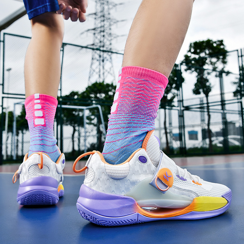 High-quality Men Basketball Shoes Women kyrie Basketball Sneakers Outdoor Rubber Anti Slip Sports Training Shoes Male Reflective
