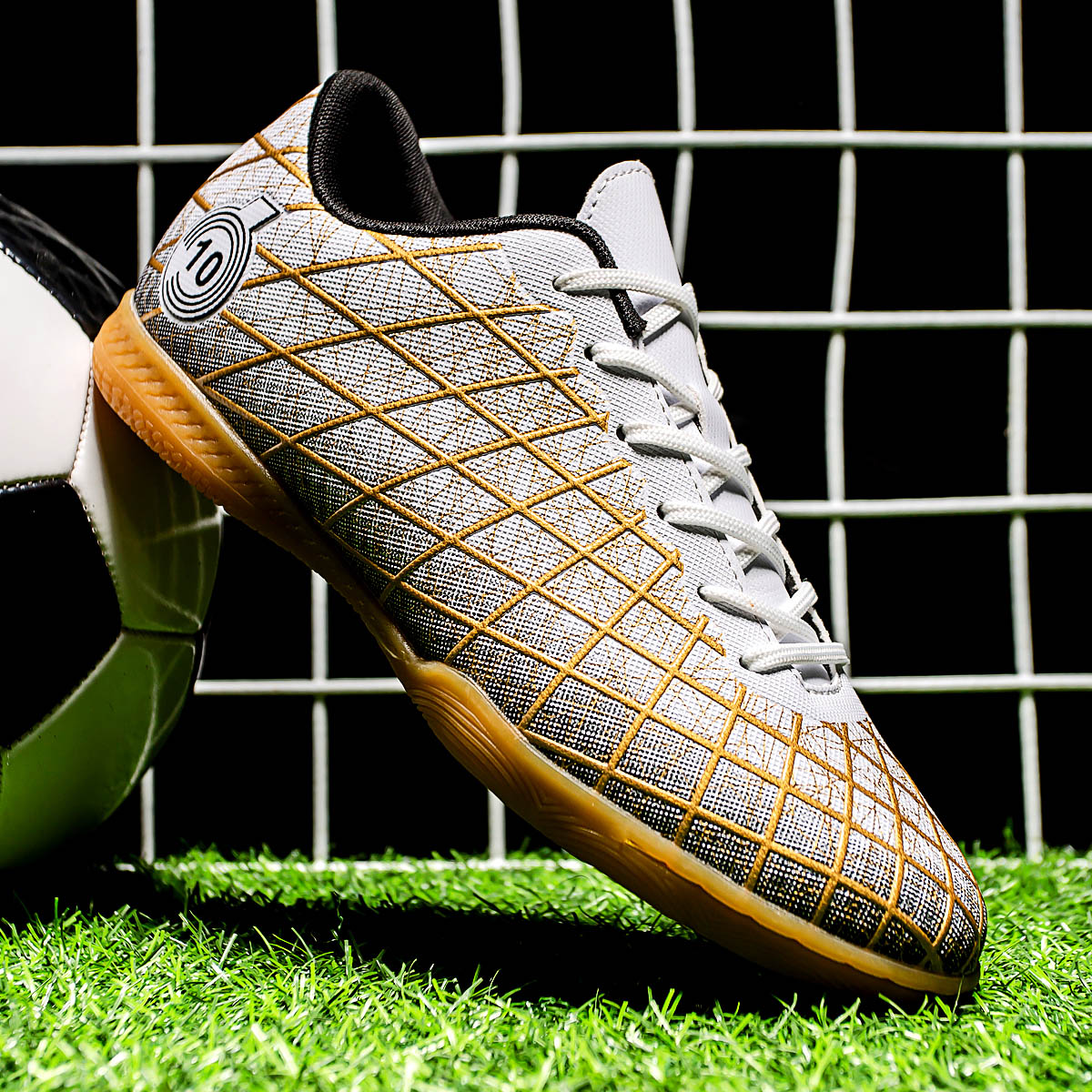 Indoor Soccer Boots Adult Student Rubber Sole Soccer Non Slip Outdoor Lawn Breathable Soccer Boots Large Size Sport Shoes