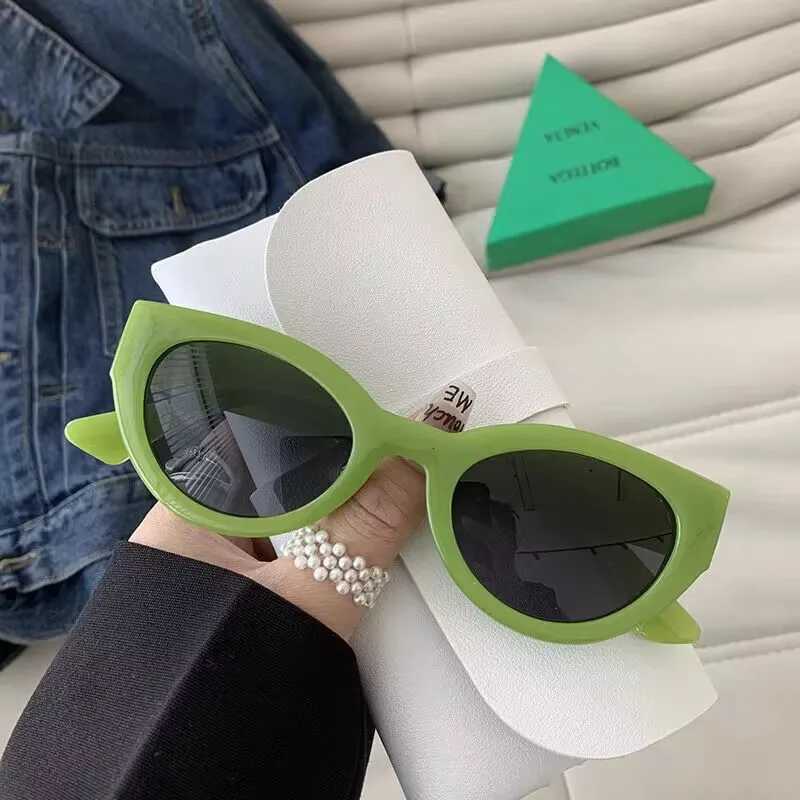Cute Sexy Retro Cat Eye Sunglasses Woman Small Frame Black Gradient Ladies Sun Glasses Vintage Brand Designer Oculos De SolX240920