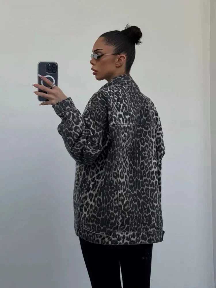 Casual Leopard Print Womens Denim Jacket Long Sleeve Demi-season Jacket for Women Oversize Pocket Womens Autumn Coat OutwearX240920