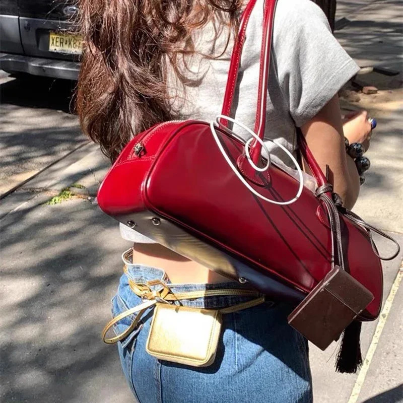 Fashionable solid color trendy handbag classic large capacity Communicating Versatile Retro Street shoulder bag womens PU underwear bag 240918