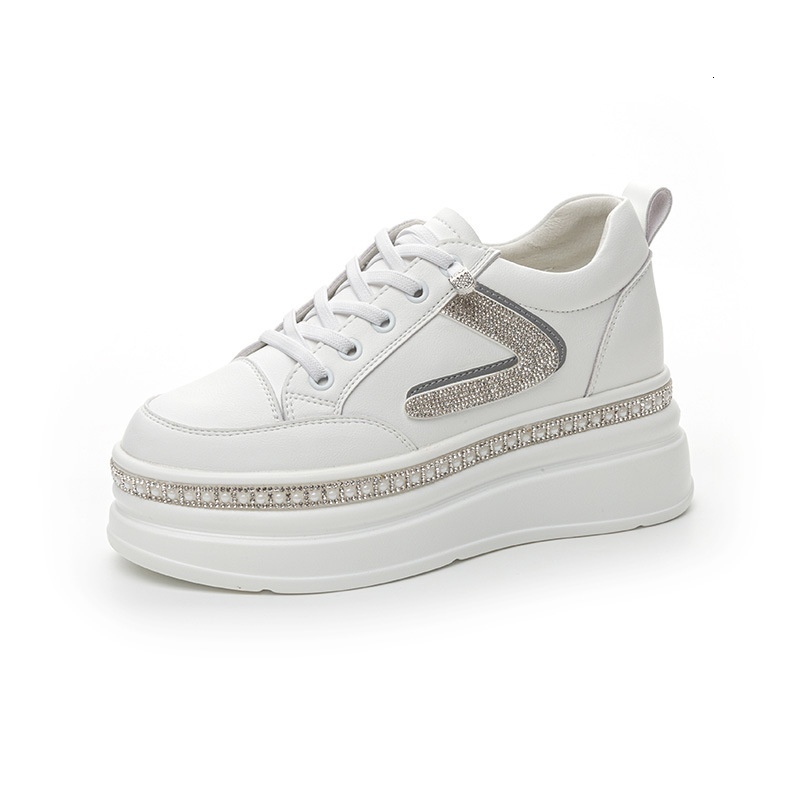 Women's thick soled white shoes for women, wearing 2024 new small leather high heels on one foot